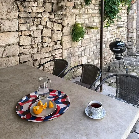 Old Town Stone House Tatil Evi